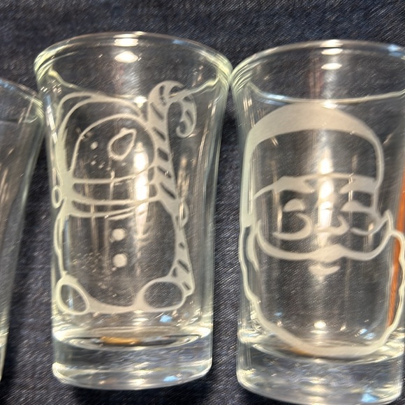 3/$25 Holiday Etched Shot Glasses. Set of 6 - Picture 4 of 4